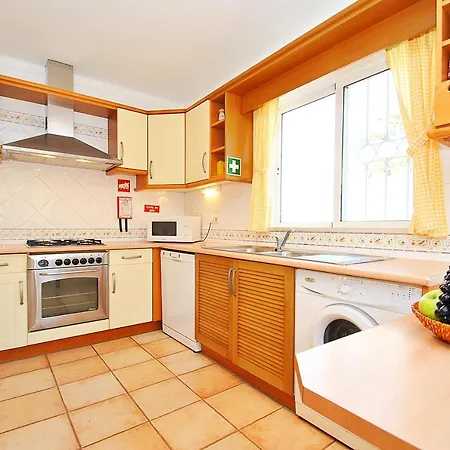 7j Quinta Dos Alamos By Algarve Vacation Villa *